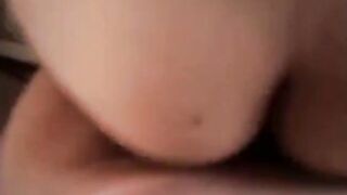 نازل نيك في كسها و هي عماله تقولوا كسي اتفشخ منك هاتهم بقي  سكس مصري جامد