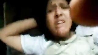 امي خرجت و انا مسكت الشغاله الهنديه موقع سكس  فشخت كسها الحيحان نيك اللبوه كسها ضيق نيك  و مليان لبن نزلتهم في بوقها